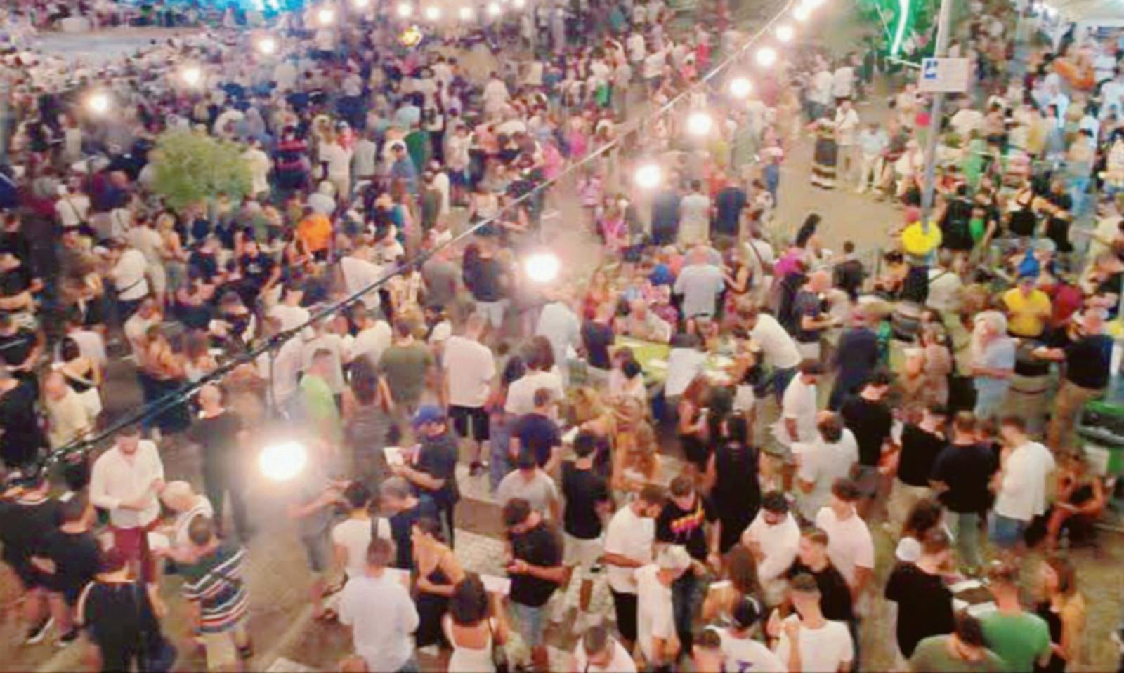 Una festa che celebra il dialetto