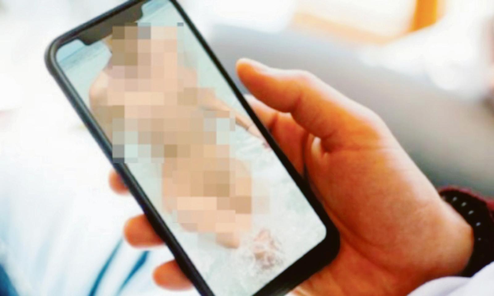 La chat porno: &ldquo;C'erano decine di polesane&rdquo;