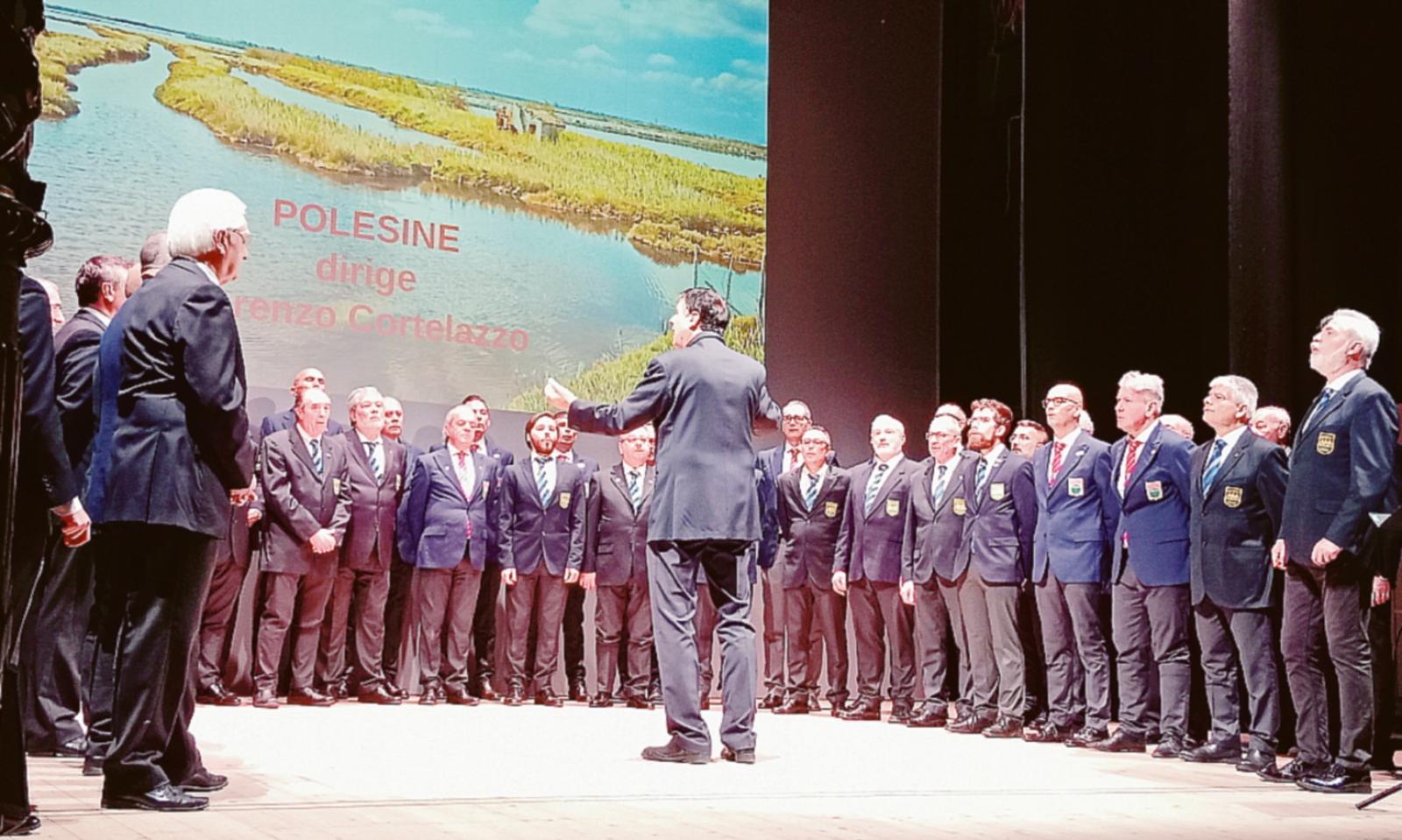 Due cori uniti per Gianni Malatesta