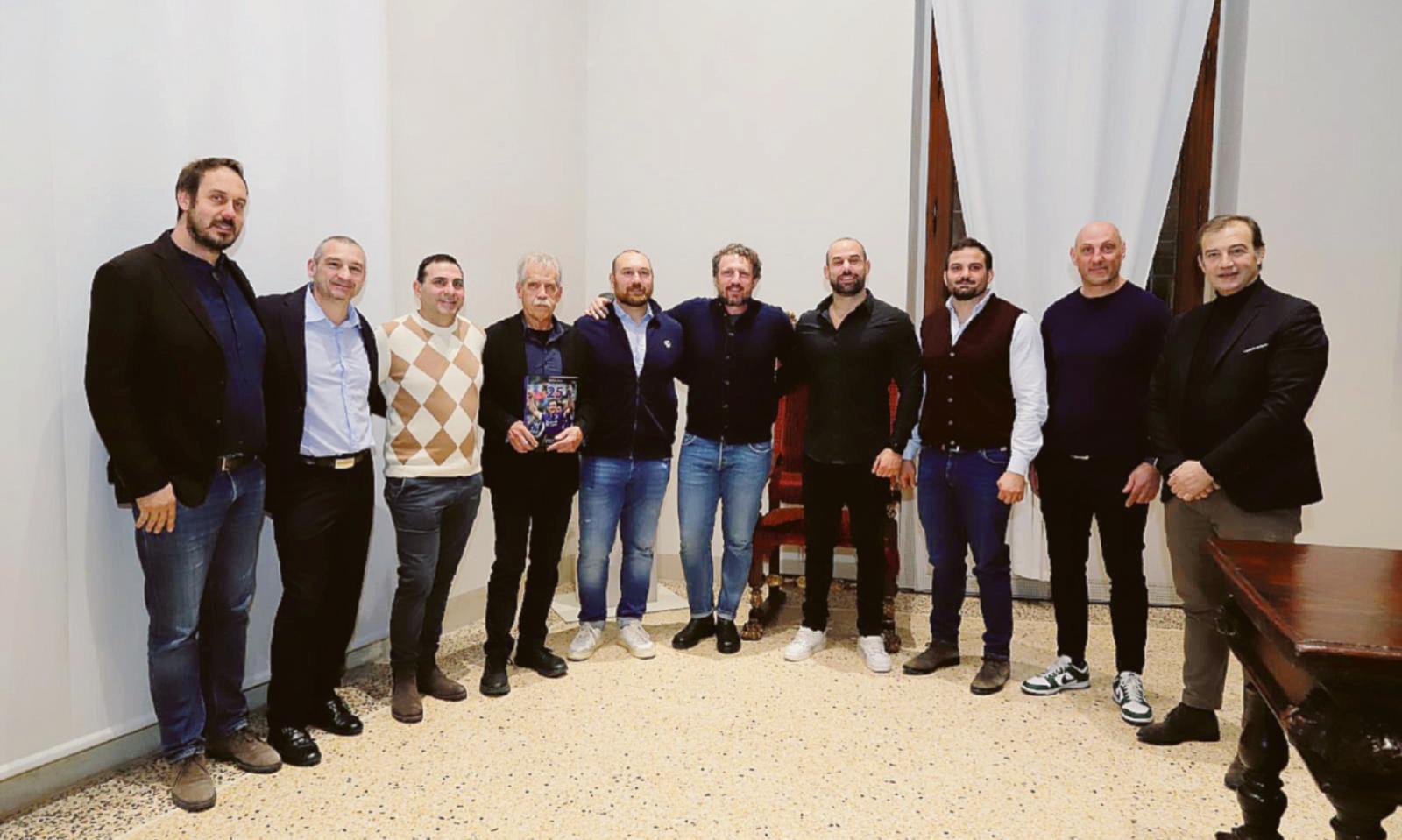 Ovale raccontato per immagini