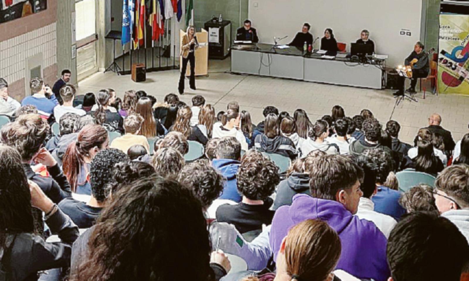 Menone al Paleocapa per la verit&agrave;