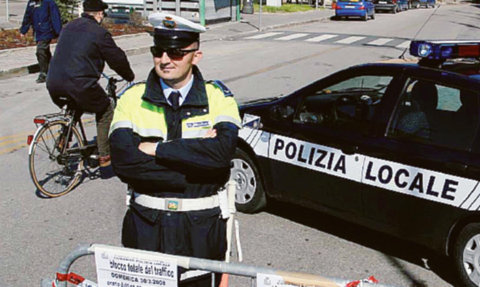Domani torna lo stop alle auto