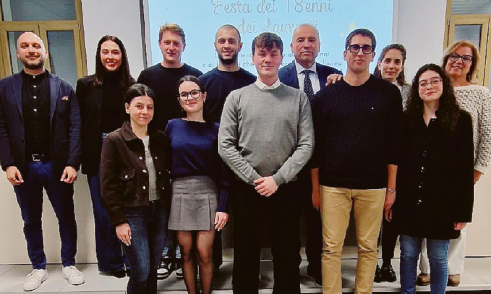 Giovanni e laureati: i premi