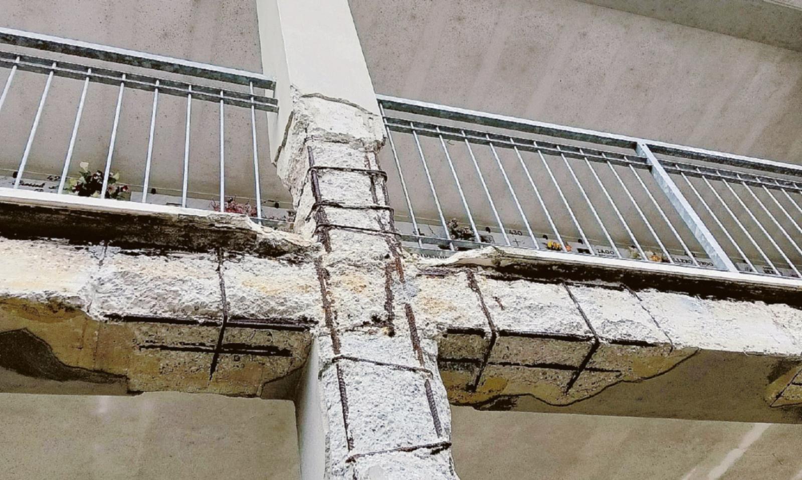 &ldquo;Cimitero: situazione al limite&rdquo;