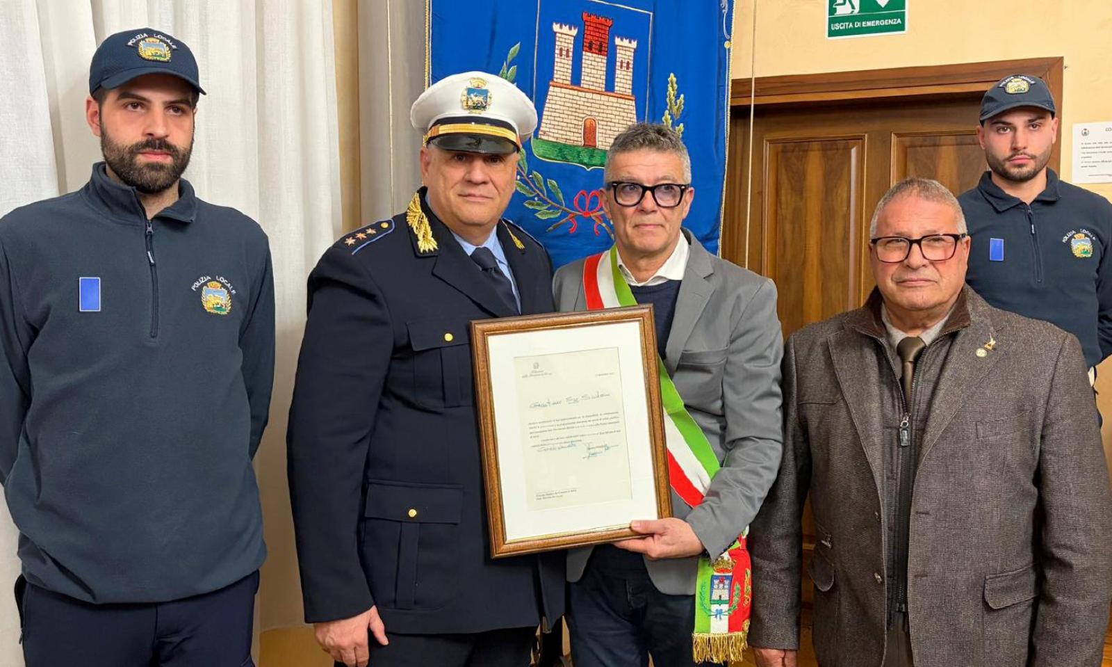 Encomio al comandante