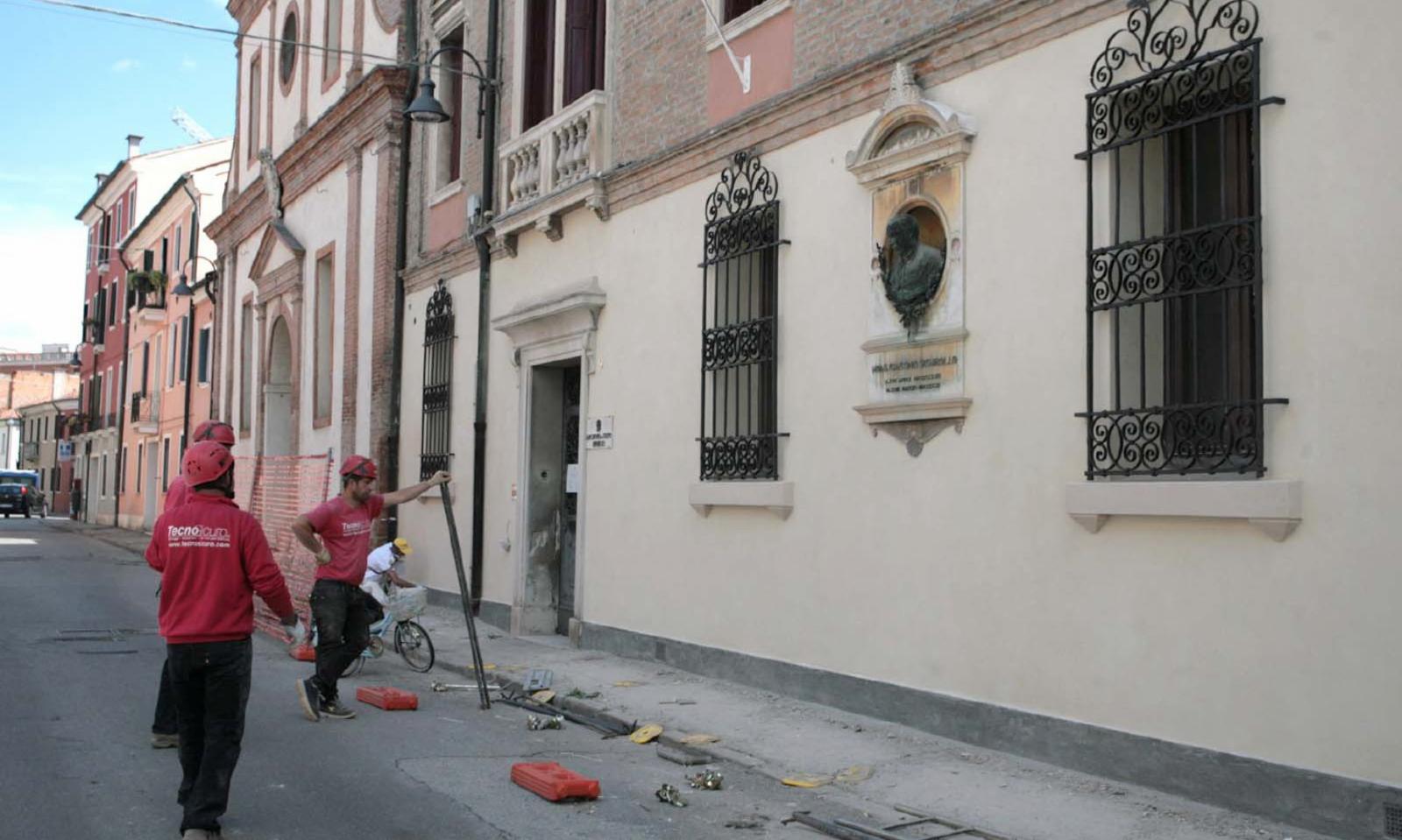 &ldquo;Difendere la nostra identit&agrave;&rdquo;