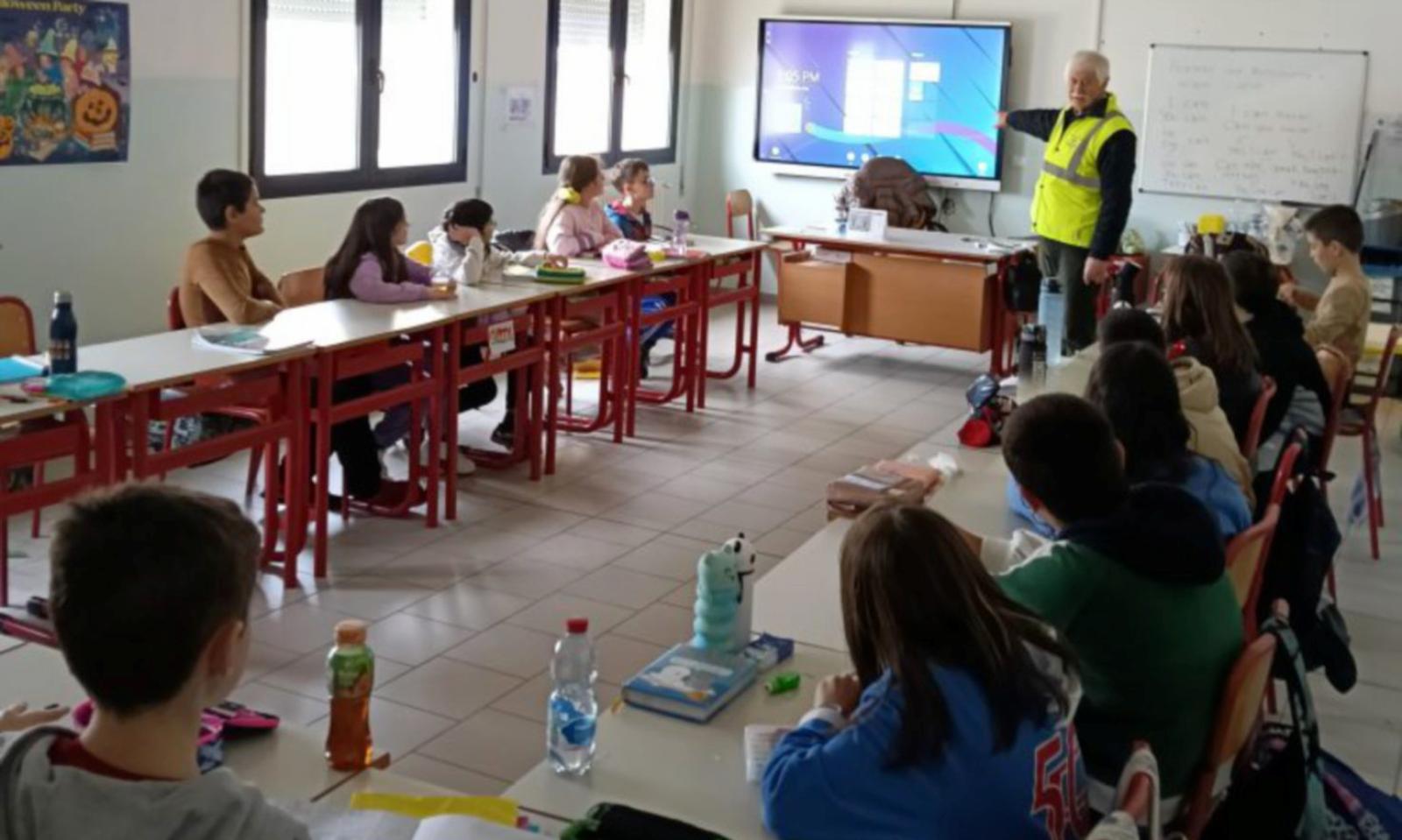 Tra le pagine della Costituzione