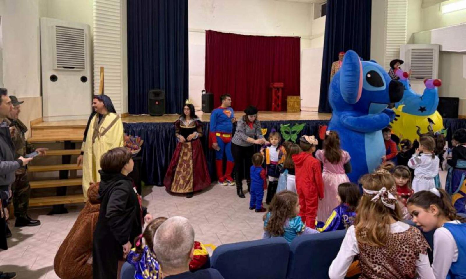 Genitori creativi e in maschera