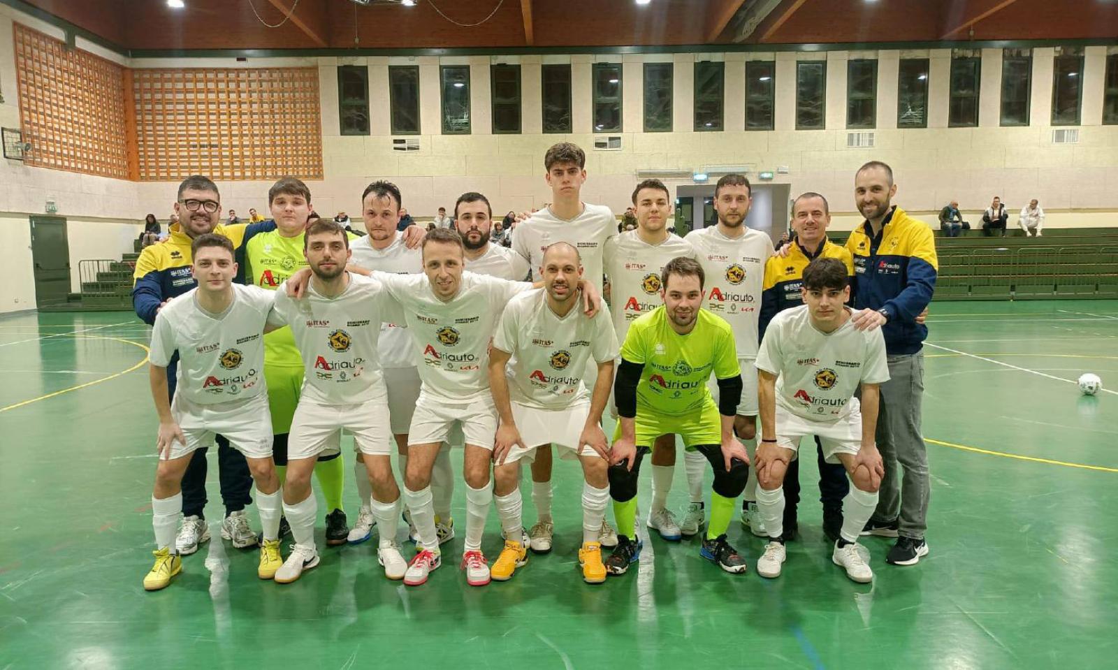 L&rsquo;Adriauto fermata dai tanti pali