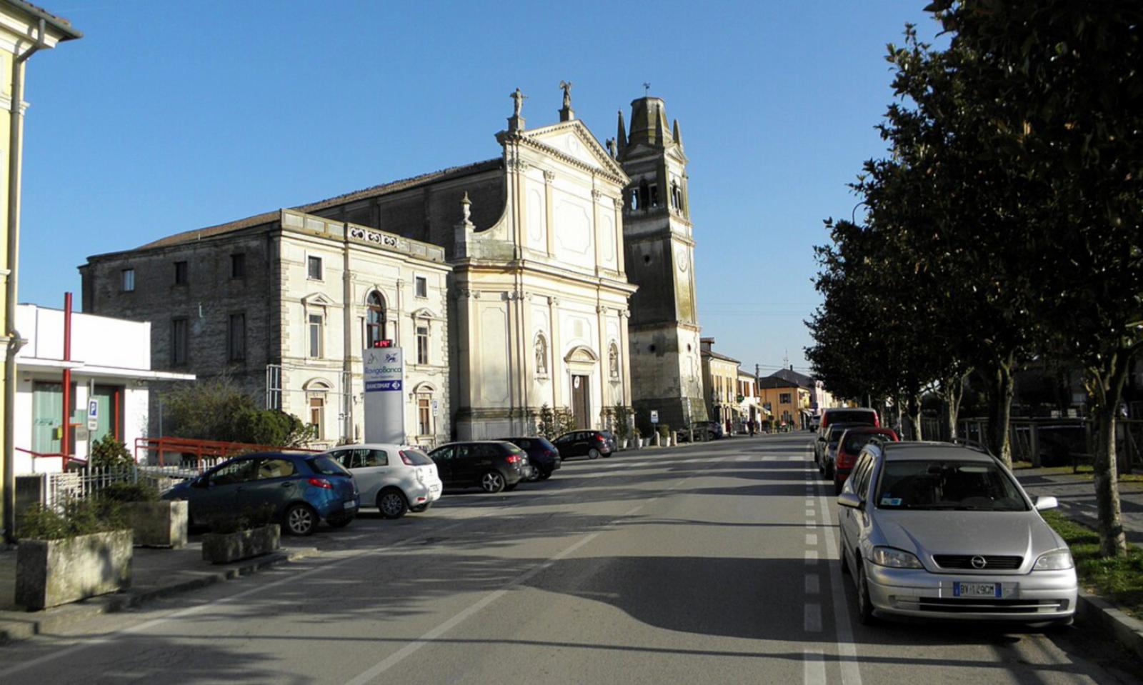 &ldquo;Pioggia&rdquo; di dossi nelle vie del centro