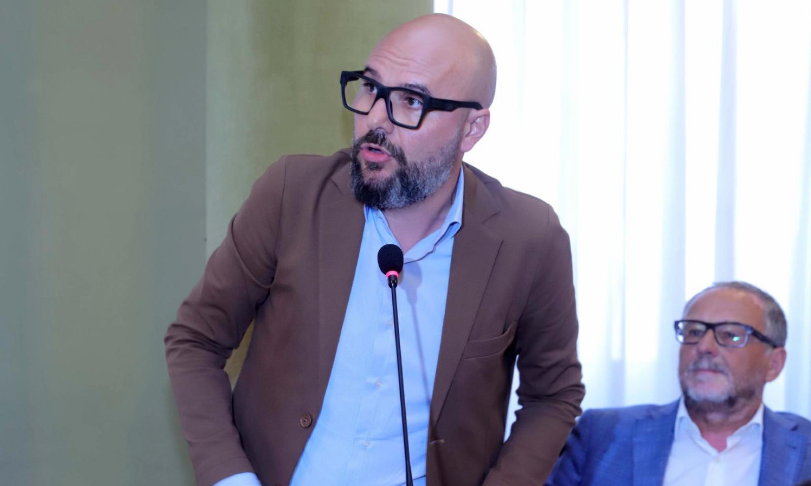 Frigato: "Utilizzare i soldi dell&rsquo;avanzo per il commercio&rdquo;