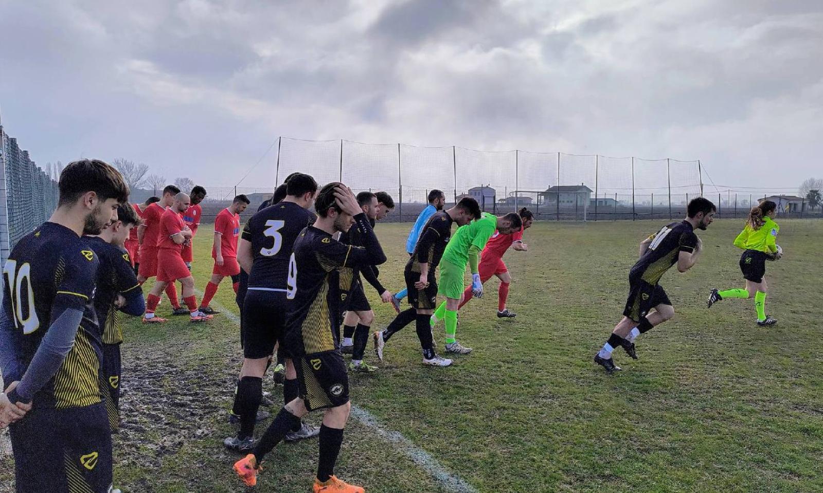 E&rsquo; bagarre in zona playoff