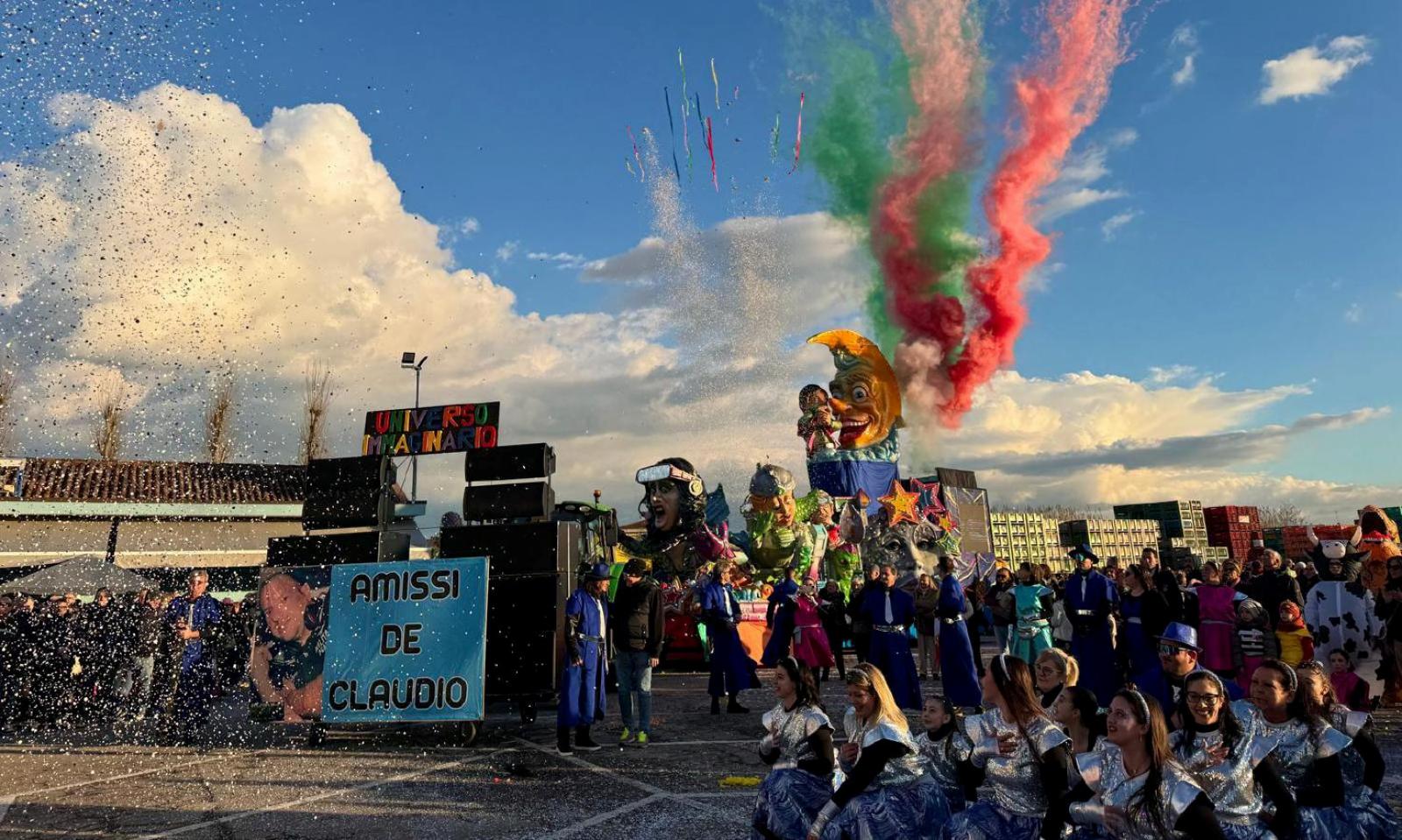 Maschere, musica e tanta allegria