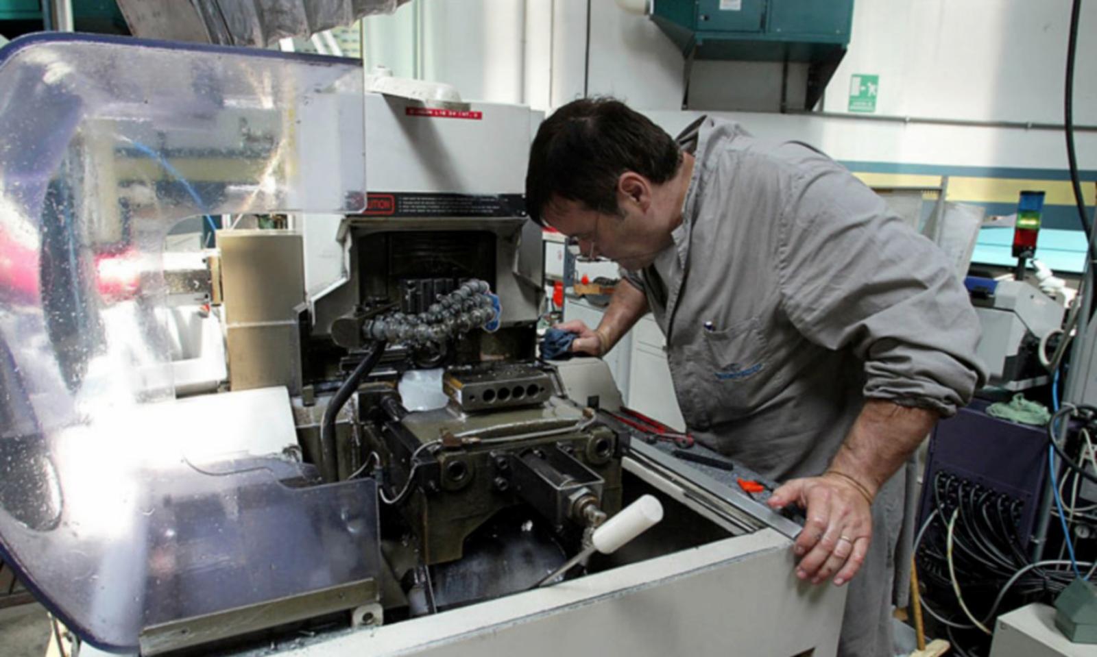 Sos personale, se ne cercano 1.500