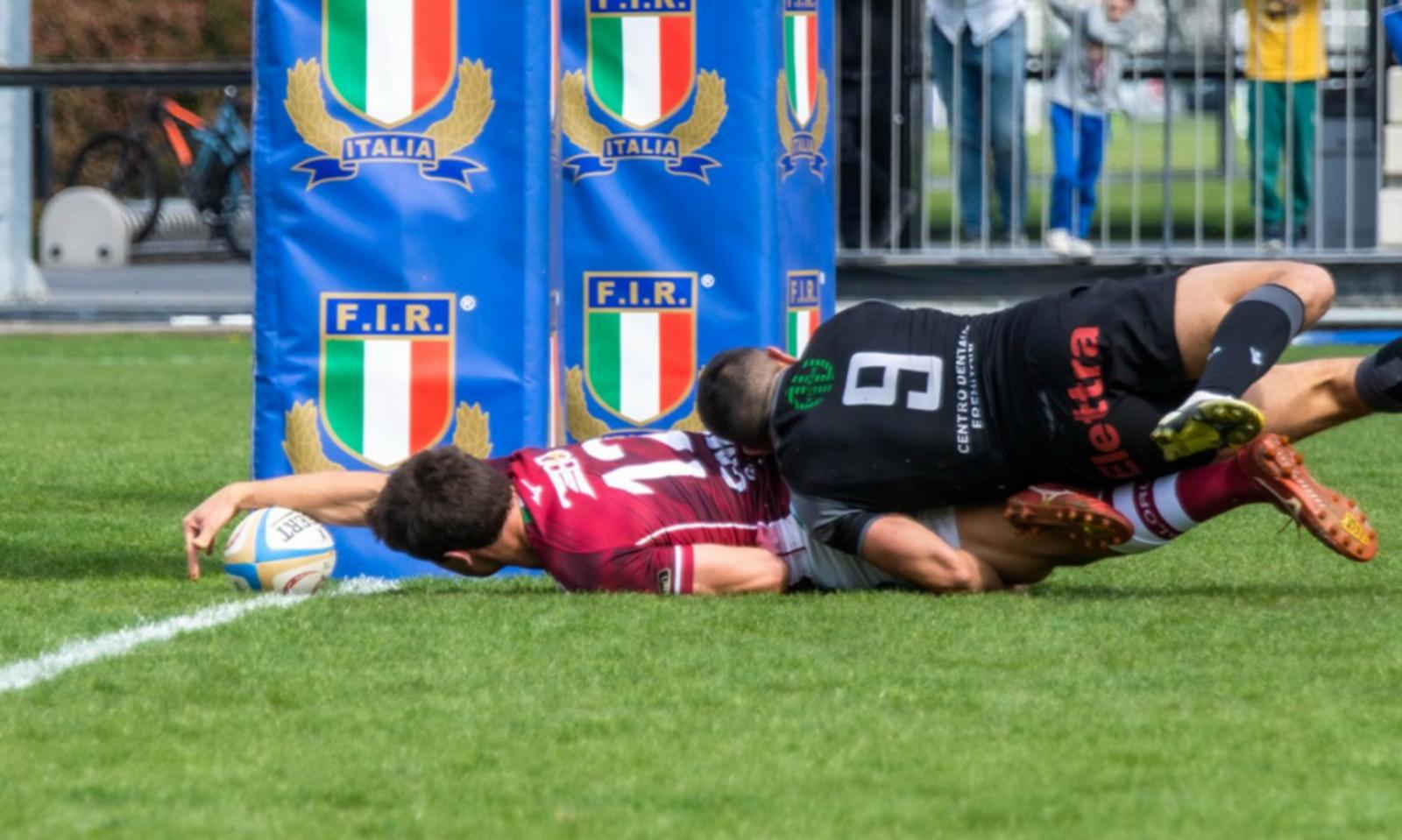 Il movimento crolla dal basso