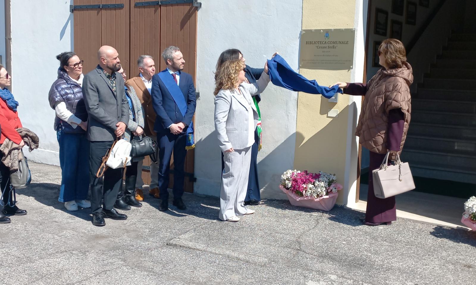 La biblioteca intitolata a Stella