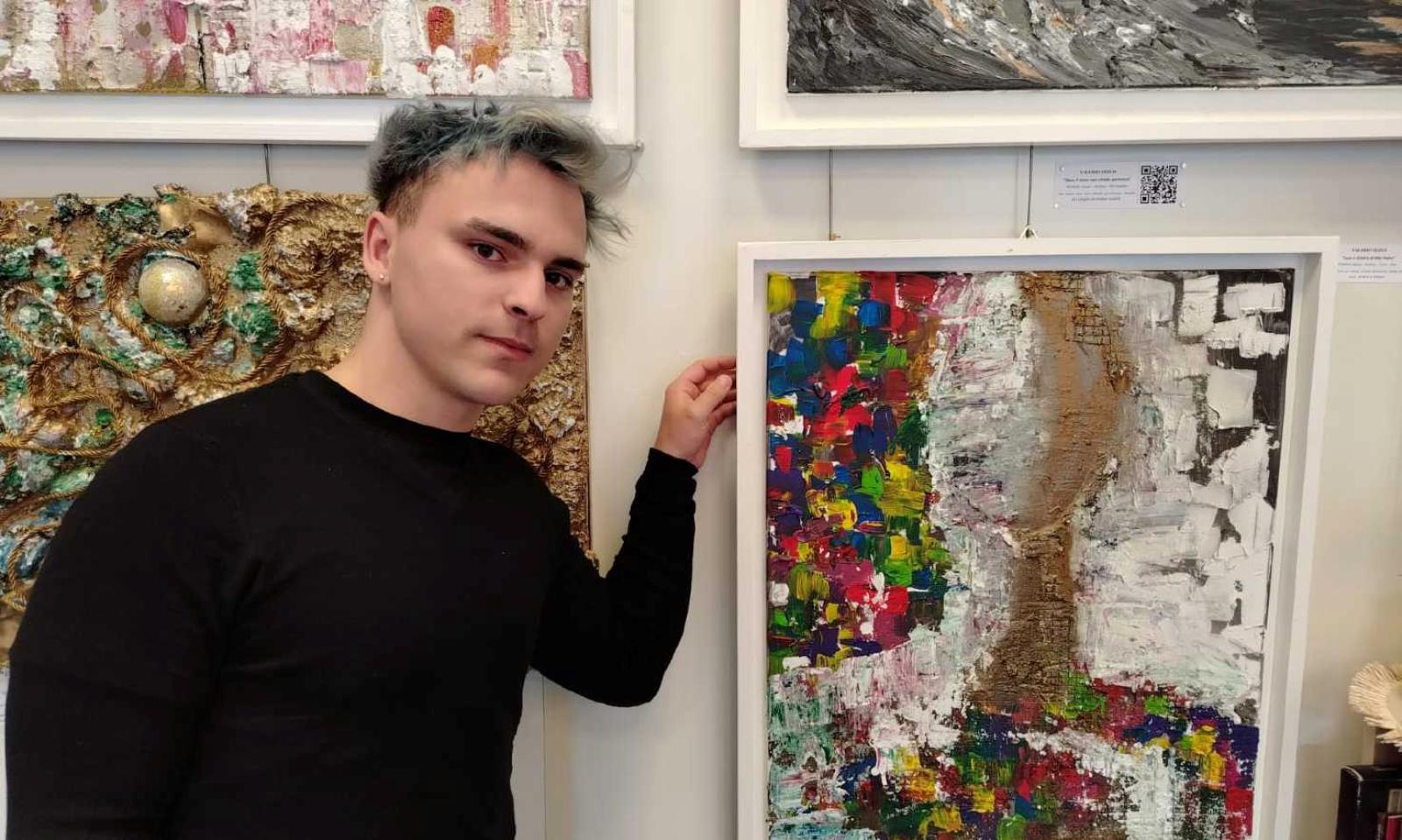 Quadri e libro per rinascere 