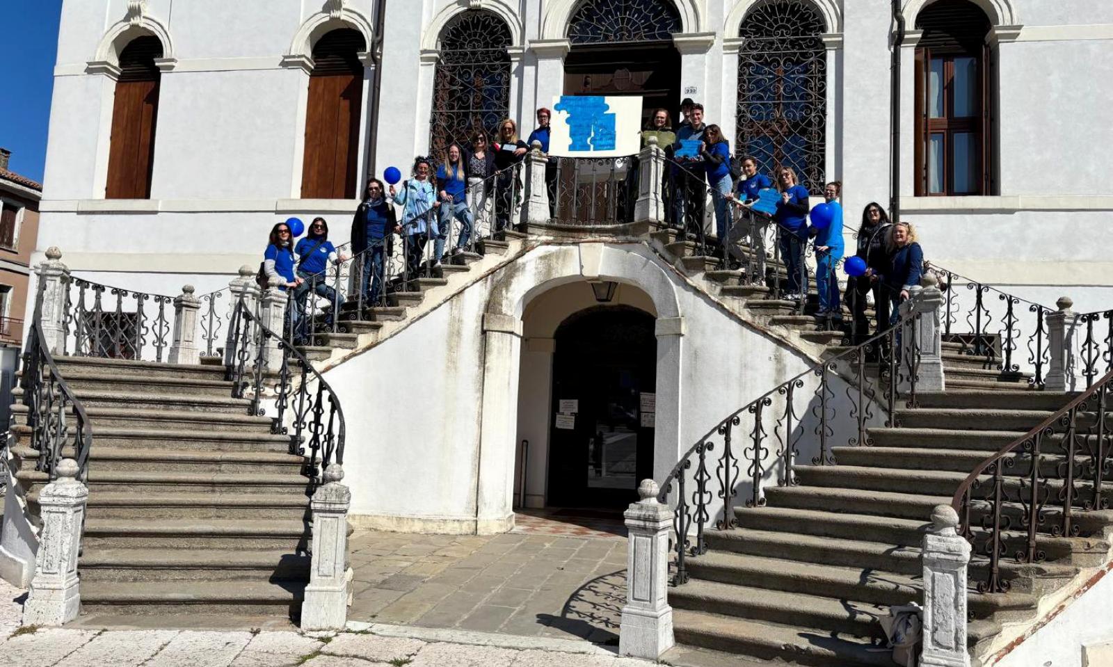 Studenti in piazza per la consapevolezza