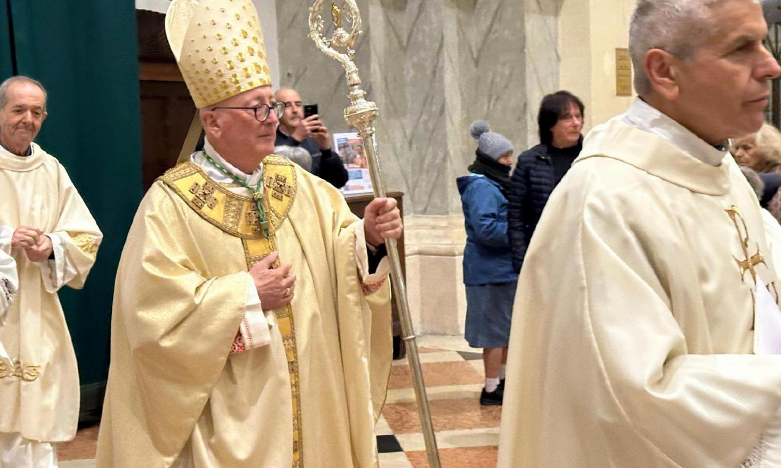 "Occupare meno spazi, dare ascolto"