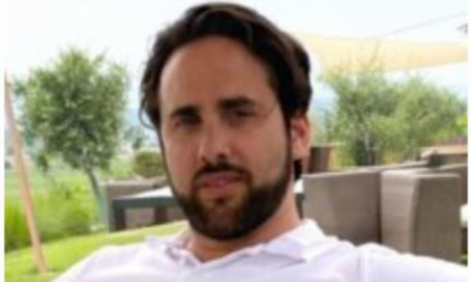 Marco, 41 anni, sposa la sua amata e muore