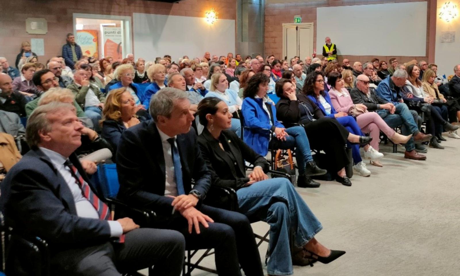 Sclerosi, la citt&agrave; abbraccia la ricerca