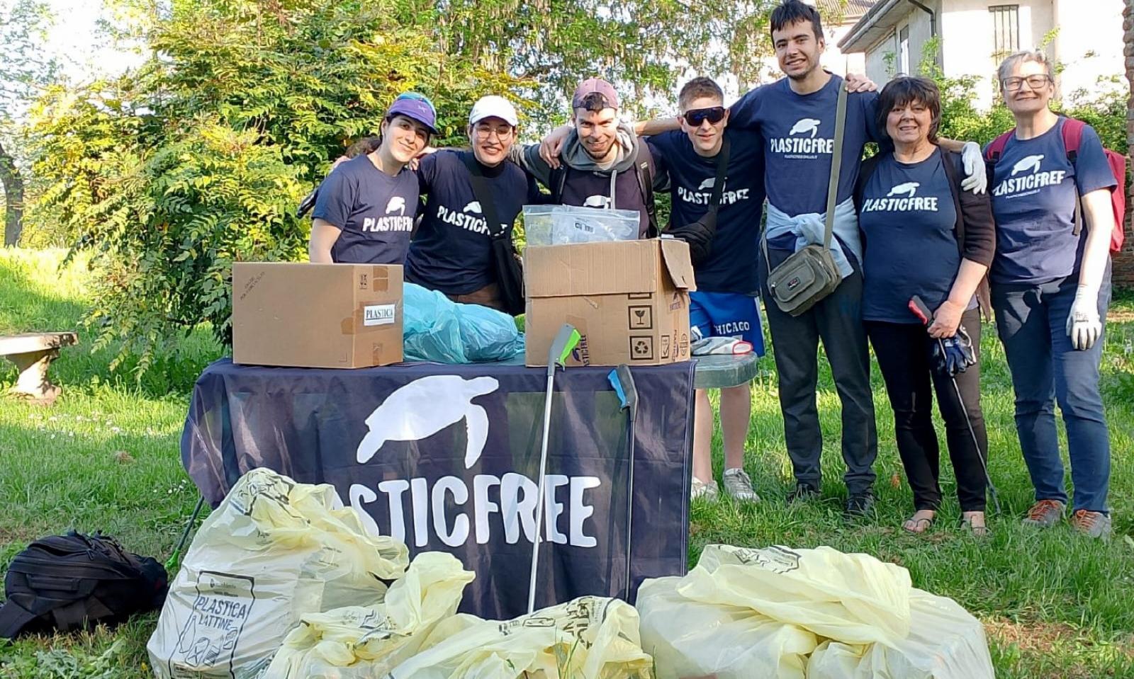 Recuperati 25 chili di rifiuti in nove