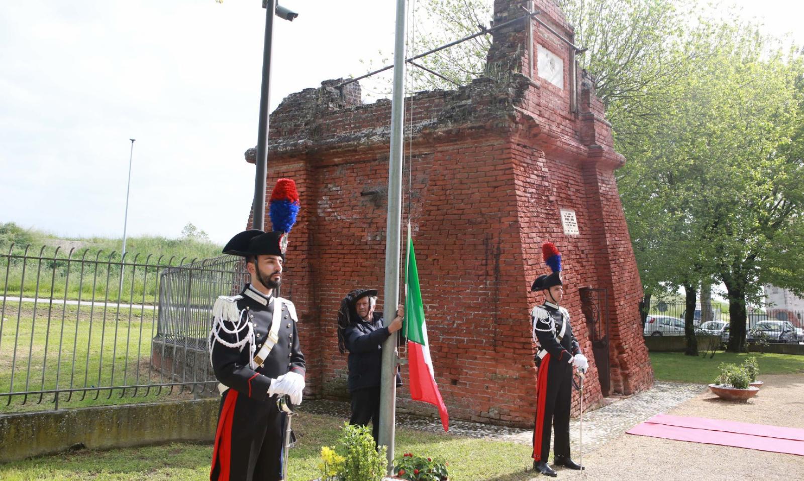 Il paese ricorda la distruzione del &rsquo;45