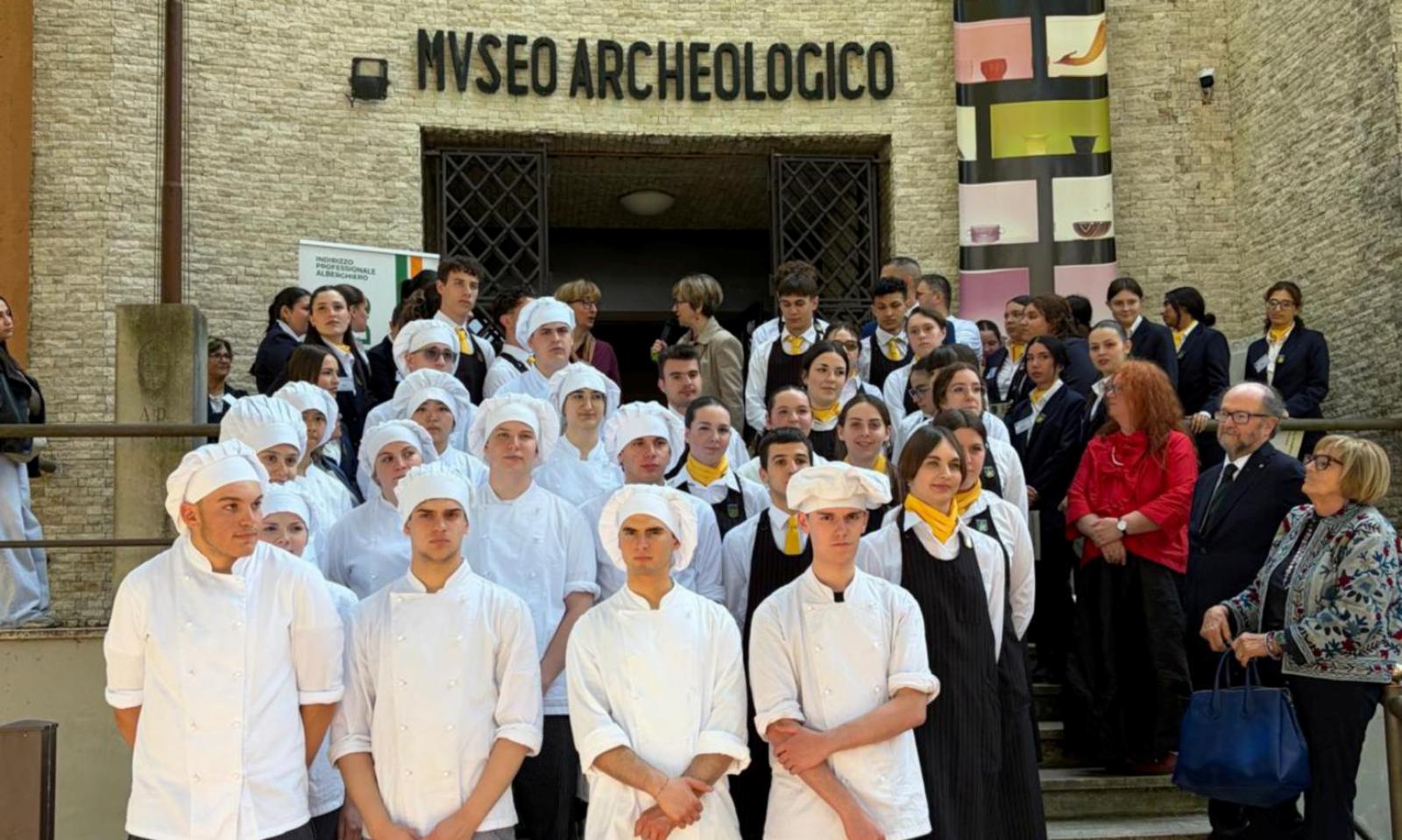 Tutti in cucina, dai greci fino a noi