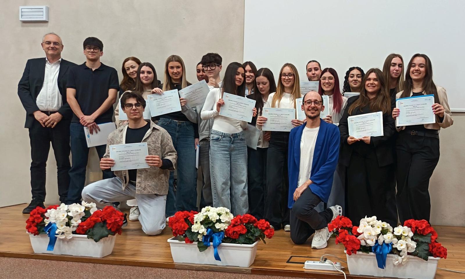 Grande festa per la certificazione