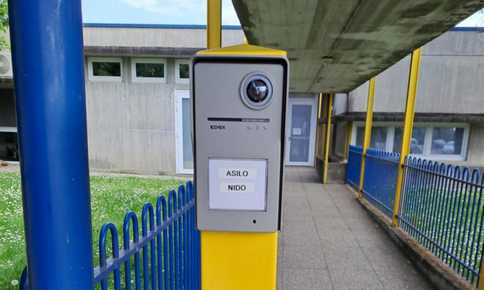 Al nido ora c&rsquo;&egrave; il videocitofono