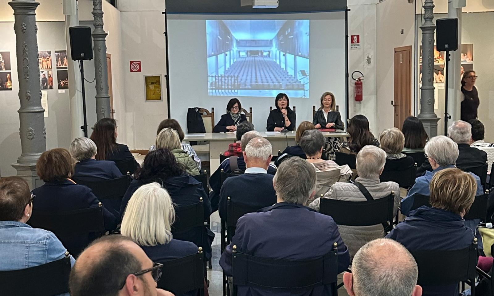  Andy Warhol a palazzo Diamanti