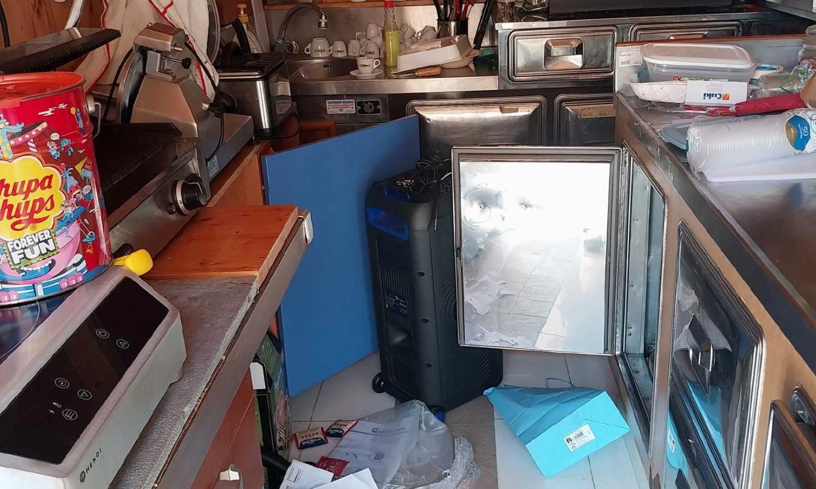 Vandali devastano gli spogliatoi