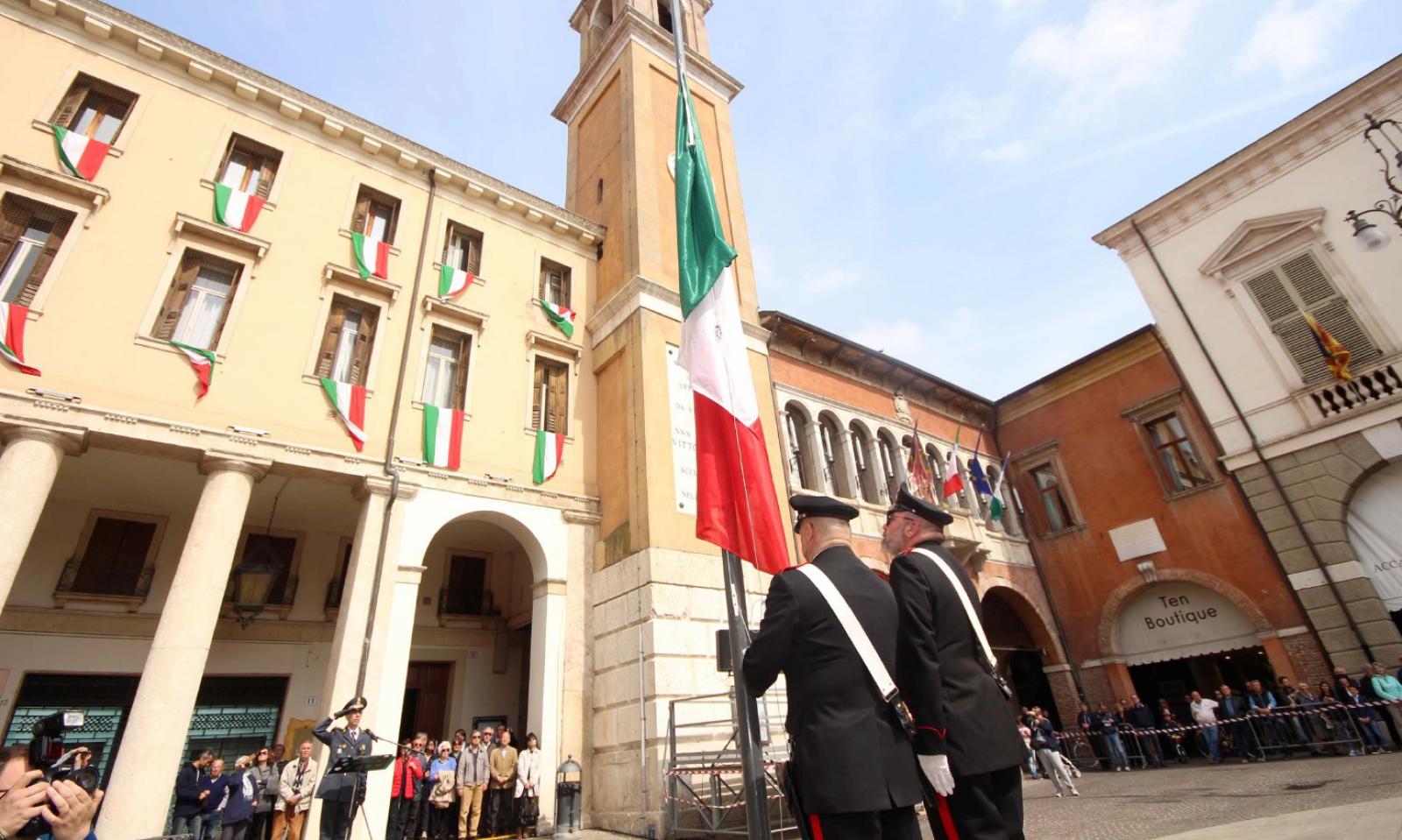 Festa della Liberazione, cerimonia in centro 