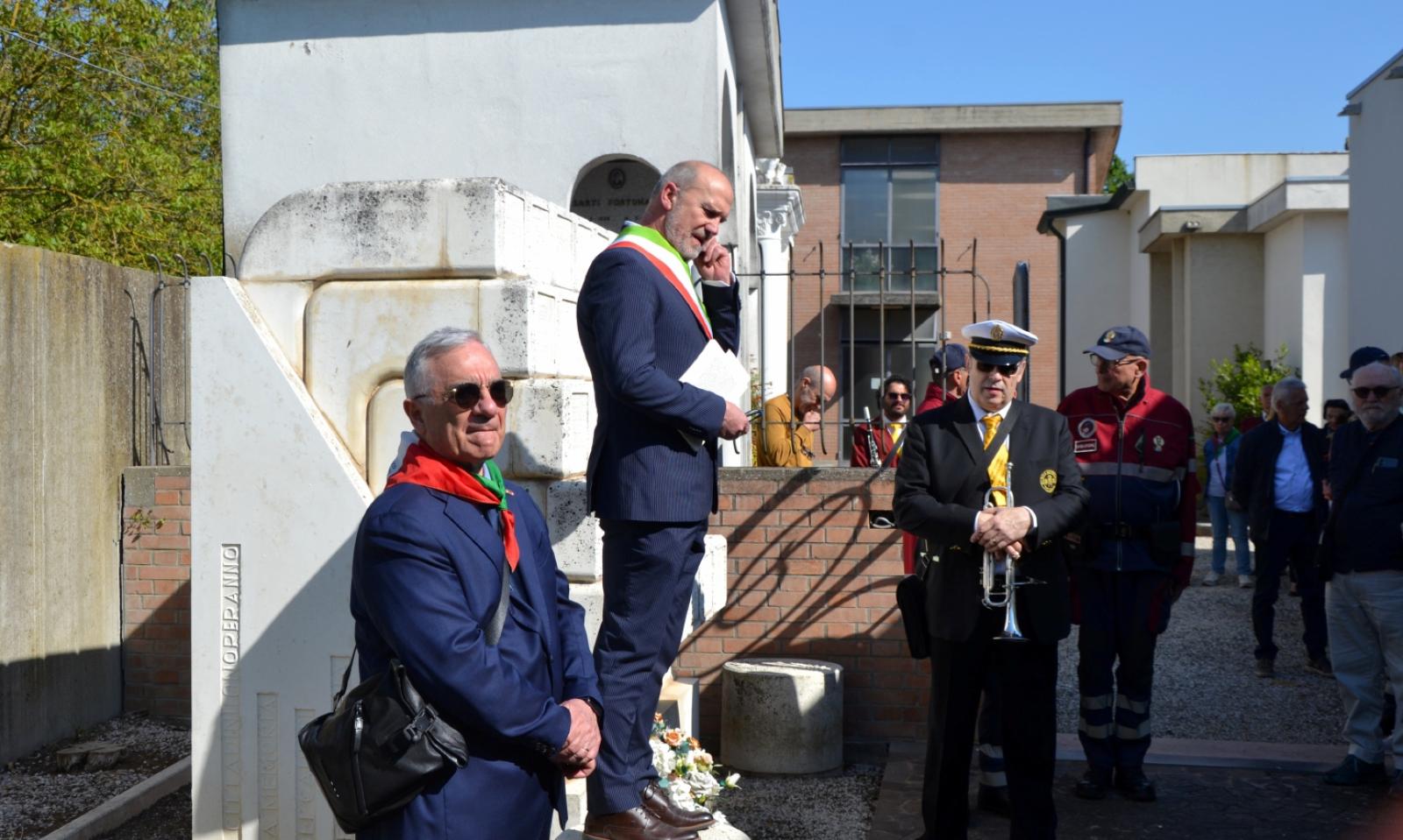 Corone in onore dei caduti