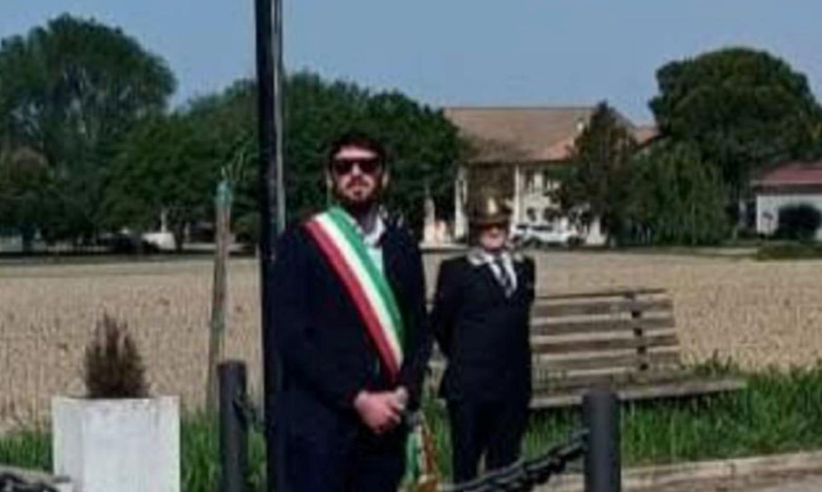 Crepaldi &ldquo;abusa della fascia&rdquo;