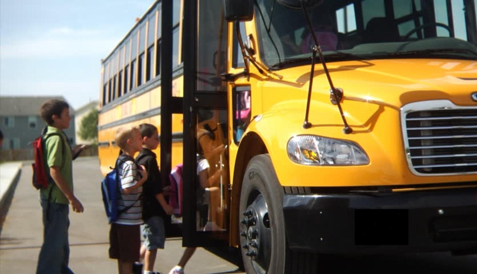 Pulmini, mensa e sport: il Comune abbassa tutte le tariffe