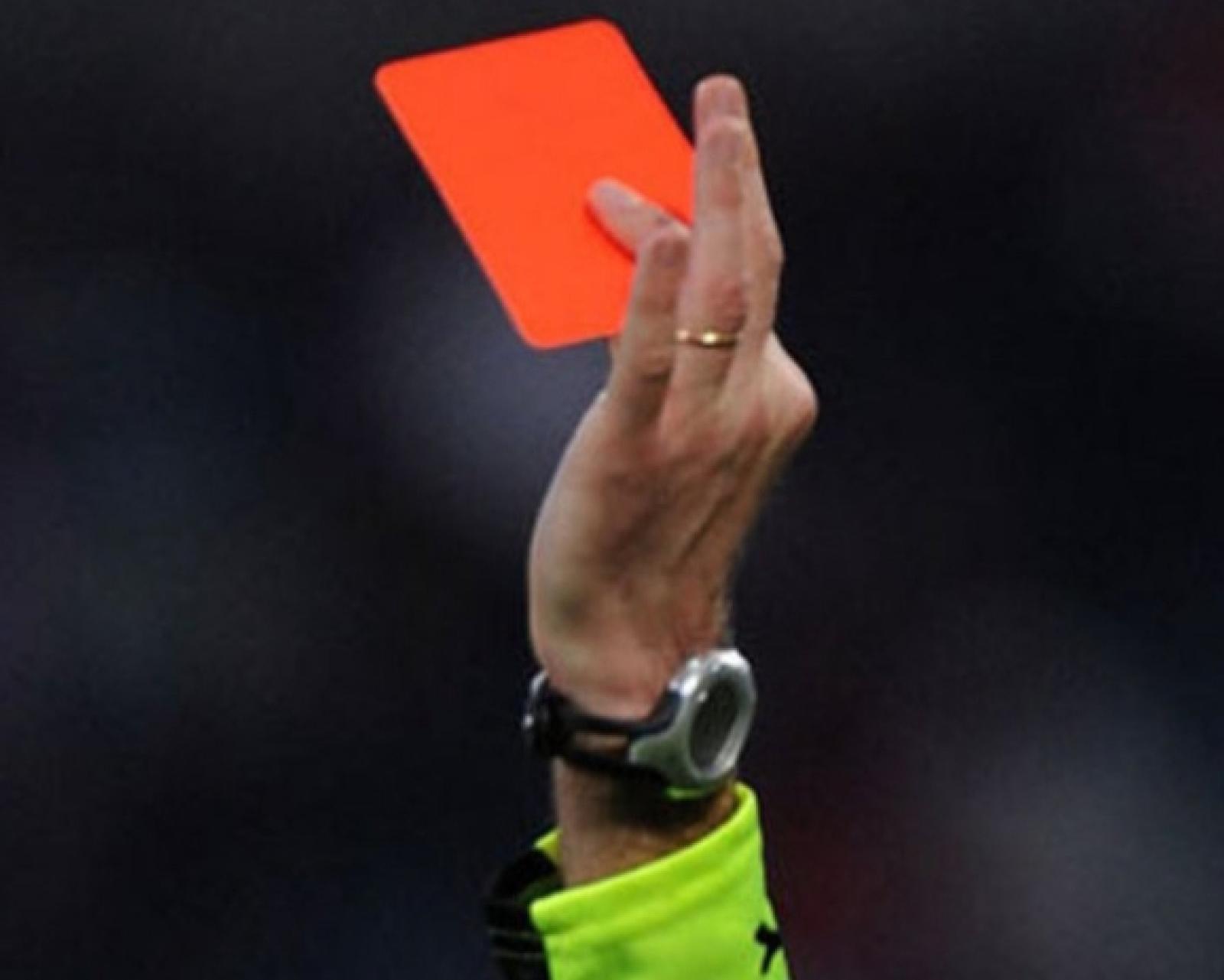 Non giocano per il lutto, sconfitta a tavolino e ammenda