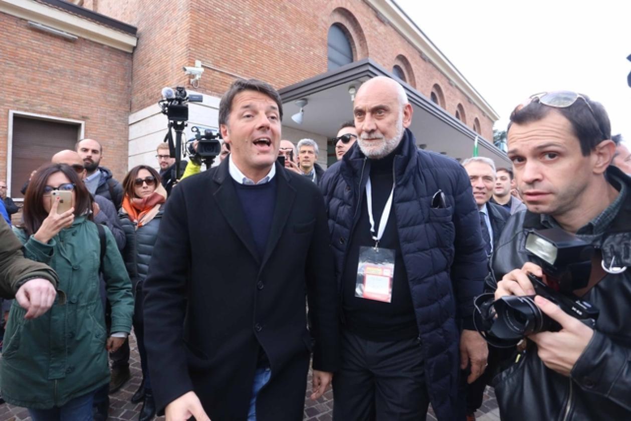 Matteo Renzi Rovigo Stazione dei Treni 11