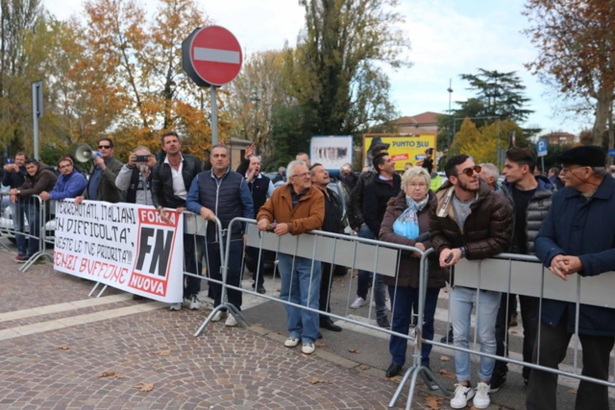 Matteo Renzi Rovigo Stazione dei Treni 15