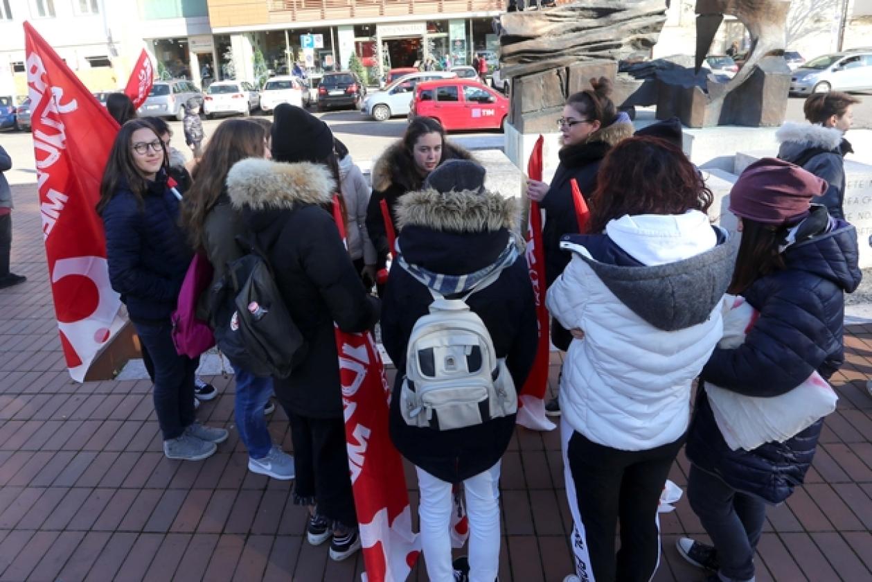 Rete degli Studenti Sciopero Piazza Matteotti 7