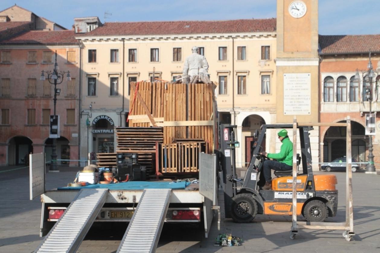 Casette di Natale Piazza Vittorio 4