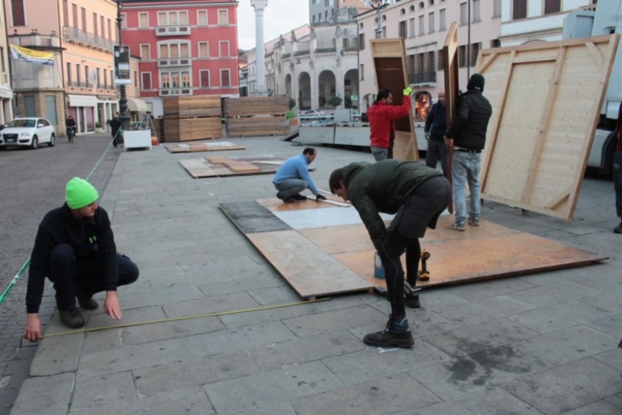 Casette di Natale Piazza Vittorio 1