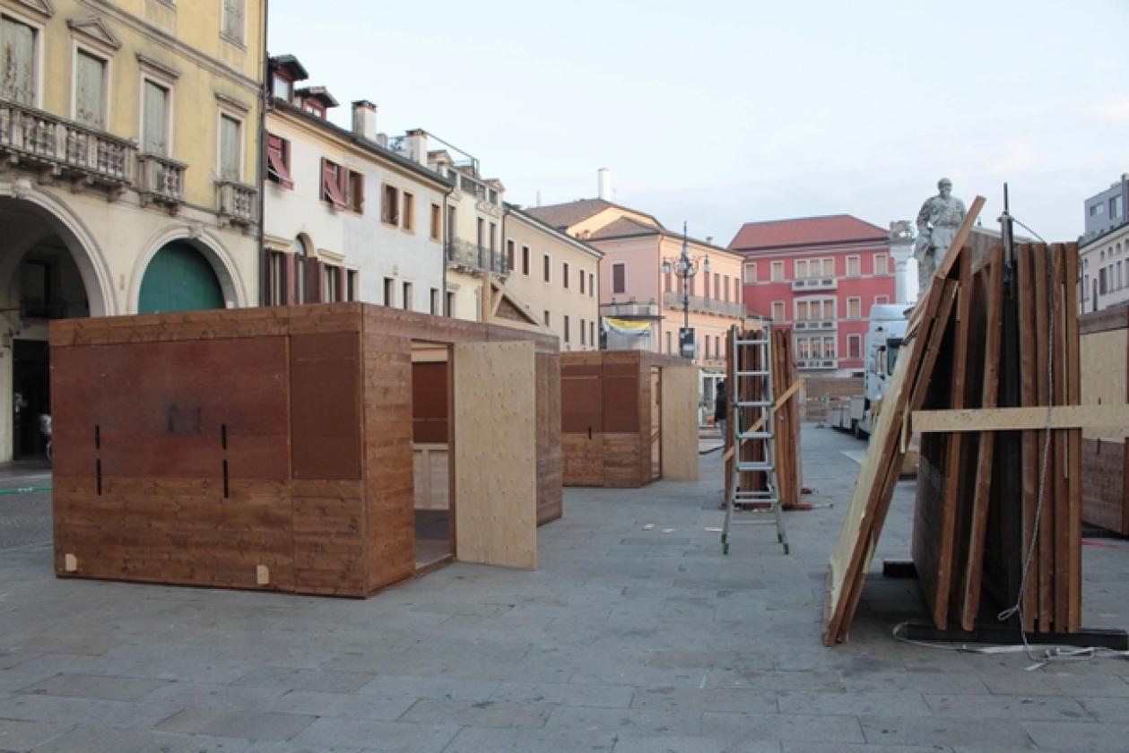 Casette di Natale Piazza Vittorio 3