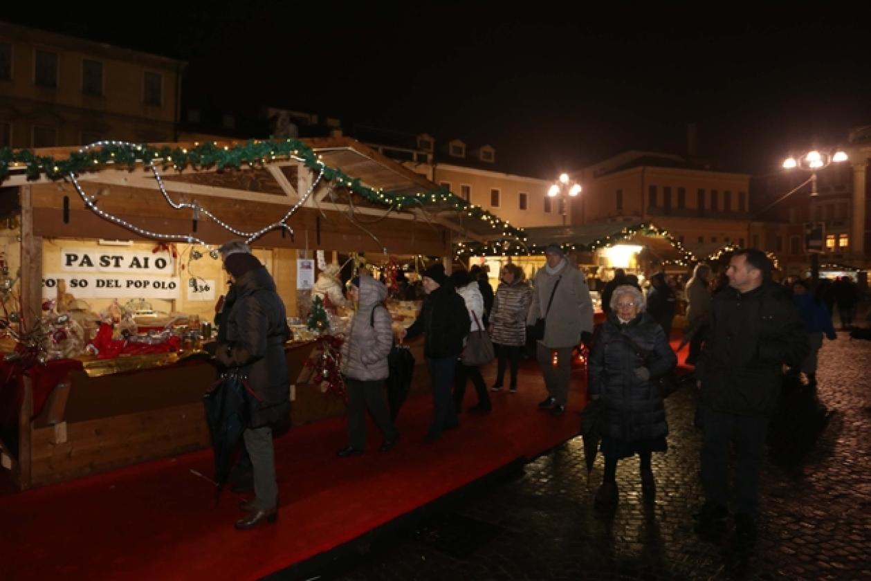 Casette di Natale Piazza 6