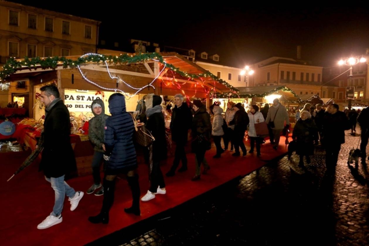 Casette di Natale Piazza 7