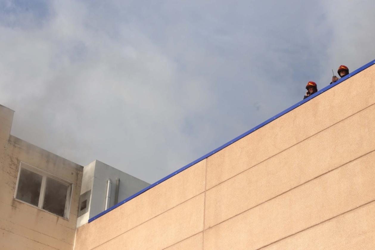 Incendio New Look Market Cinergia La Fattoria (17)