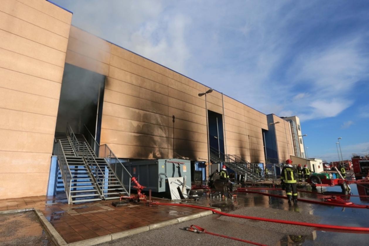 Incendio New Look Market Cinergia La Fattoria (26)