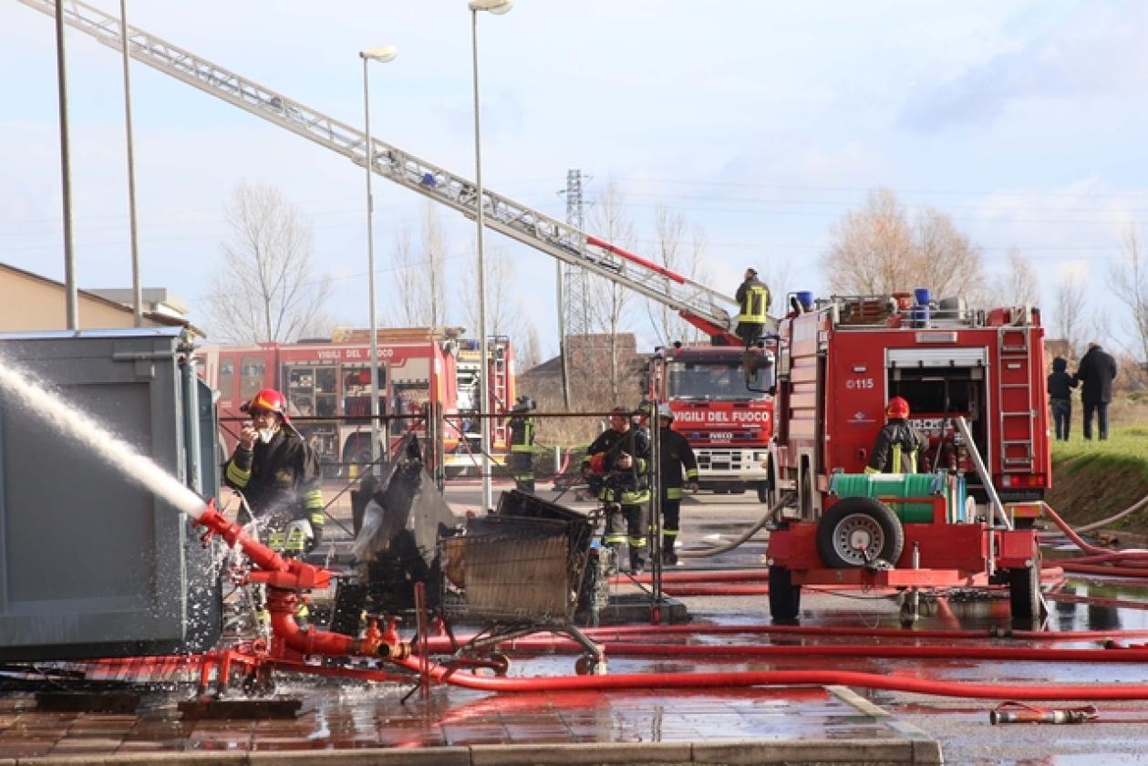 Incendio New Look Market Cinergia La Fattoria (4)