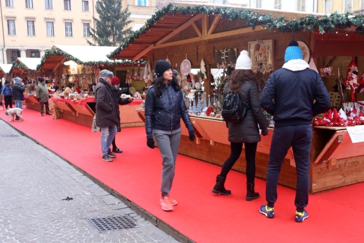 Mercatini Piazza Vittorio 4