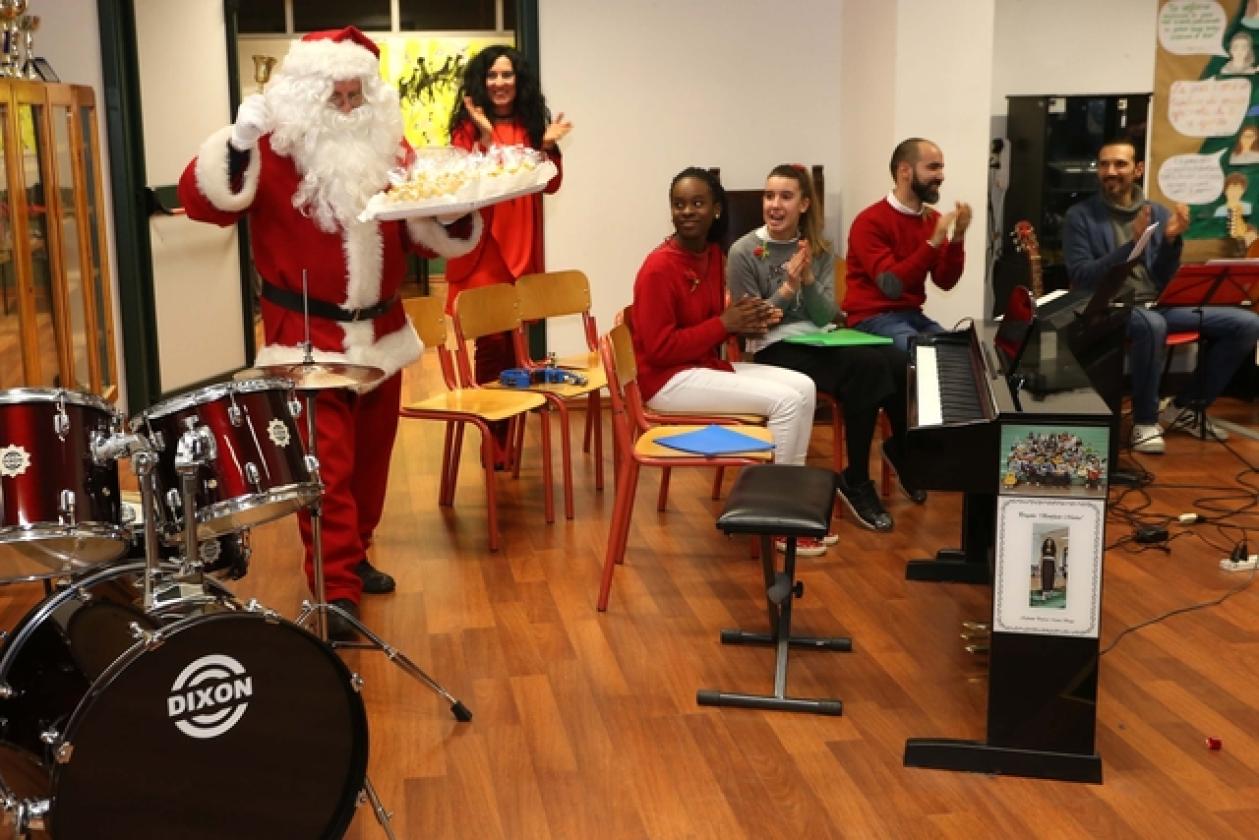 AVIS AIDO scuola Bonifacio 10